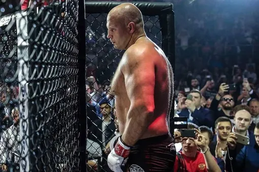 «Это плохо кончится»: чемпион UFC призвал Федора Емельяненко завершить карьеру, пока не поздно