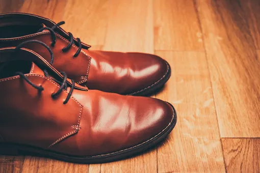 Продлите жизнь своим любимым ботинкам: 8 золотых правил ухода за кожаной обувью