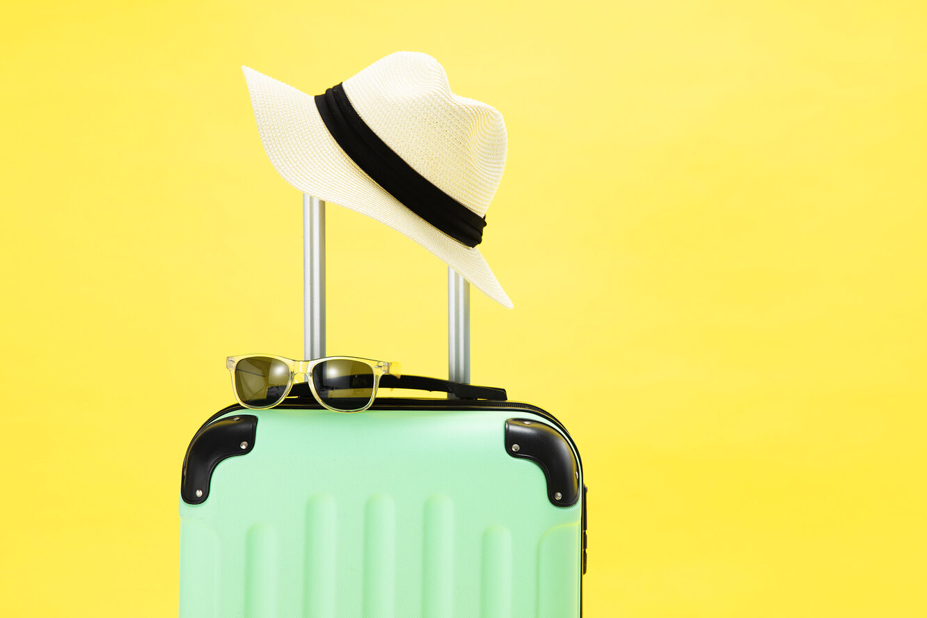 Как устранить трещину на пластиковом чемодане?