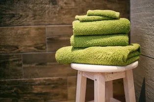 Насколько часто нужно стирать полотенца и как это правильно делать