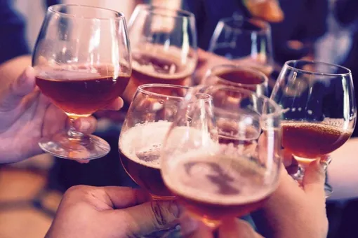 Как алкоголь помогает выжить: неожиданные выводы ученых