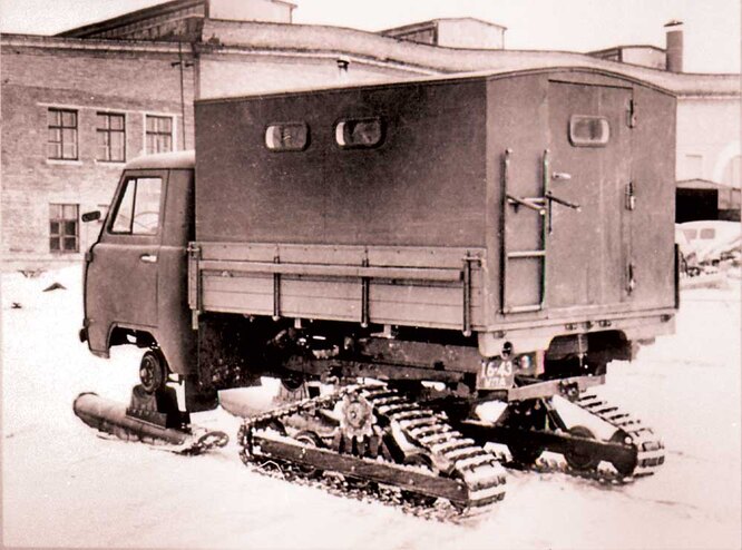 1962 год, УАЗ-451С. Снегоход на базе 451-го.