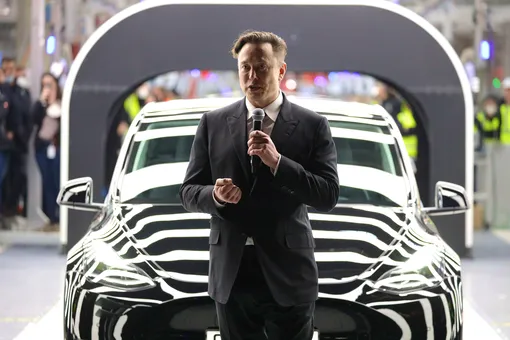Разгоняется до ста за секунду: Илон Маск рассказал о впечатляющем автомобиле будущего. Его покажут в этом году