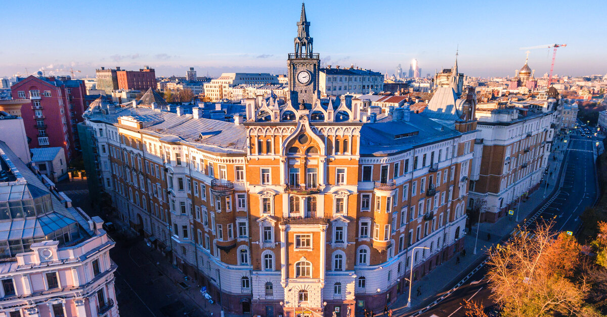 Домик в москве