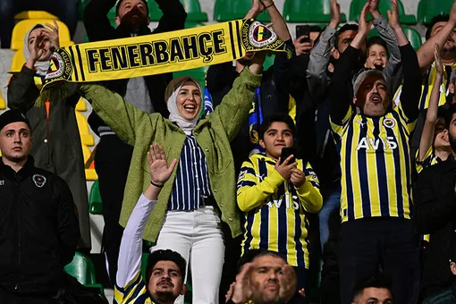 Футбольный протест в Турции: почему «Фенербахче» отказался играть за Суперкубок?
