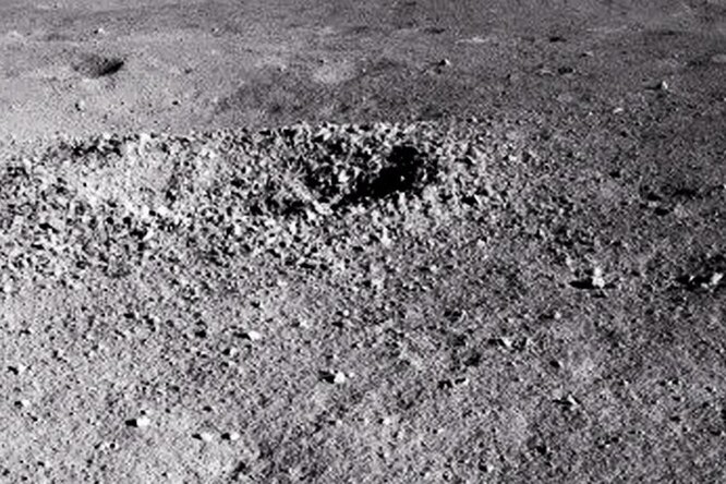 Ученые рассказали, откуда на Луне странное гелеобразное вещество
