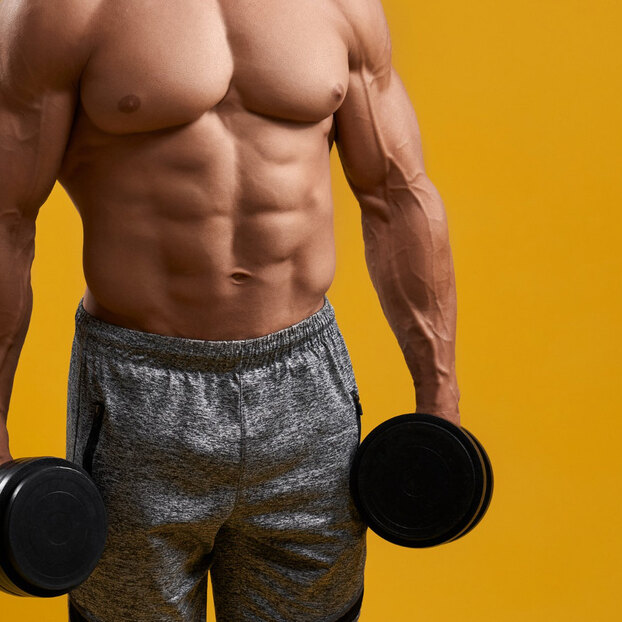 Всего полчаса — и мощные грудные мышцы обеспечены: 4 лучших упражнения