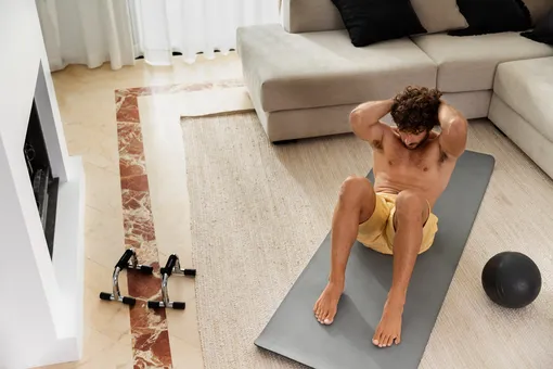 Как прокачать все тело дома: упражнения, которые на 100% заменят вам тренажерный зал