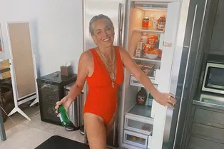 Шэрон Стоун продемонстрировала фигуру в купальнике: отличные формы 65-летней актрисы