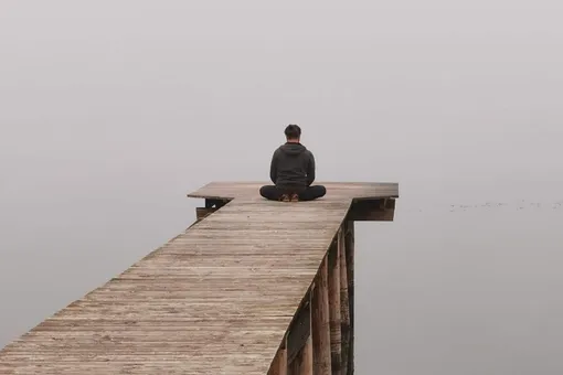 Медитация для начинающих: как быстро успокоиться и привести мысли в порядок