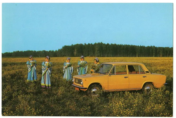 https://www.popmech.ru/vehicles/388962-reklamnye-fotografii-sovetskih-avtomobiley-avtoeksport/#:~:text=1%20/%2015-,LADA-1300,-