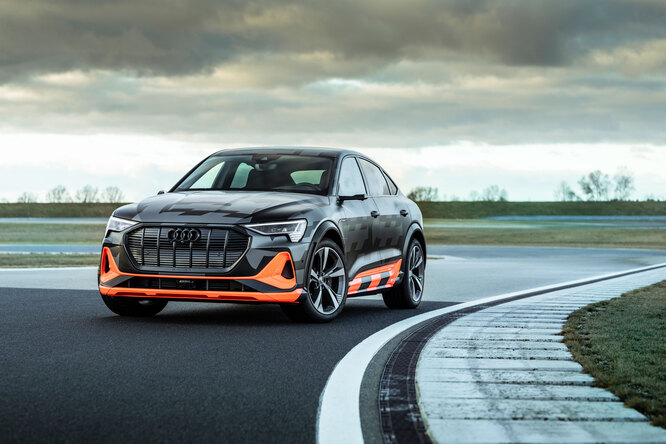Audi e-tron: как компания меняет представление о том, каким должен быть идеальный автомобиль Audi e-tron: как компания меняет представление о том, каким должен быть идеальный автомобиль