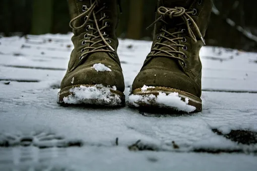 В ожидании зимы: как правильно подбирать теплую обувь, чтобы не отморозить ноги в холодную погоду