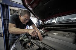 7 работающих уловок ушлых механиков: как автовладельцев обманывают в автосервисах