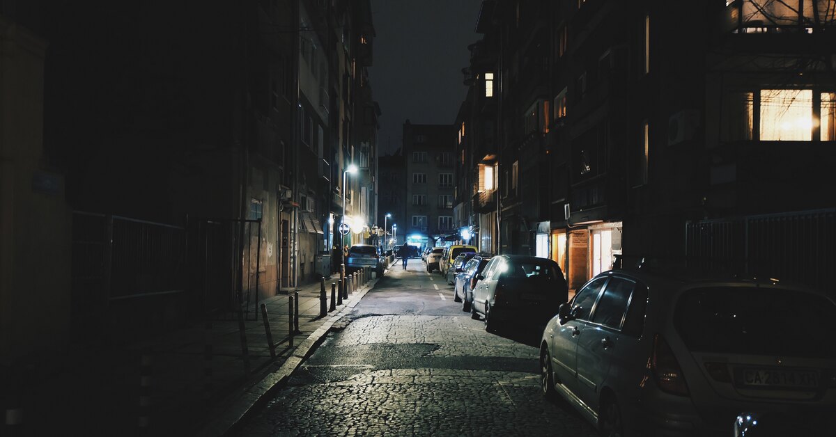 Как отключить сигнализацию у машины во дворе?