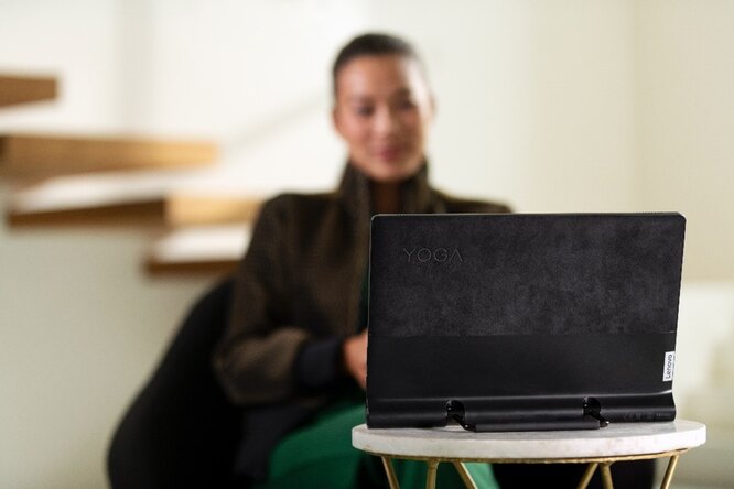 Alcantara и Lenovo показали новый планшет YOGA Tab13 Alcantara и Lenovo показали новый планшет YOGA Tab13