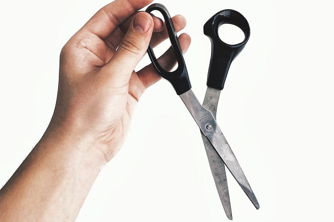 Как правильно наточить ножницы?