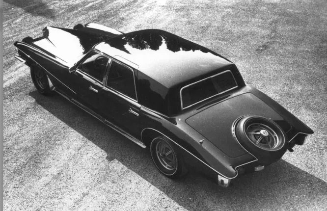 1970 год, Stutz Duplex.