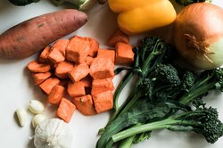 Что полезного можно приготовить из остатков овощей и фруктов