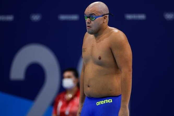 Пловец из сборной Палау показал нетипичную фигуру олимпийца